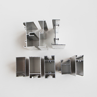 Profilés d'extrusion en aluminium gris argenté pour la fabrication de fenêtres et portes coulissantes colombiennes/costaréennes