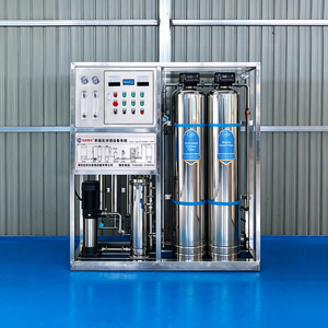 Système de purification d'eau par osmose inverse commercial en gros, directement de l'usine, 1000 l/heure avec pompe, coffret en bois, OEM/ODM - Product Image 1