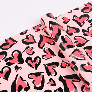 Papel de regalo grueso impermeable con estampado de leopardo y corazón de grafiti para ramos de rosas, suministros de embalaje para floristas y bricolaje. - Product Image 4