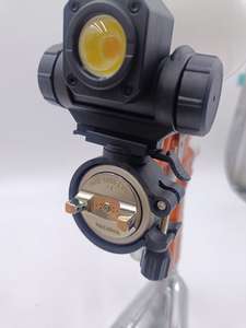 Pistolet pulvérisateur lumineux LED USB fabriqué en Chine, trois couleurs au choix, avec capuchon de pulvérisation réglable et élastique - Product Image 4