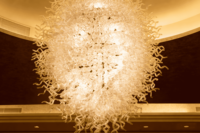 Lustre en verre soufflé à la main personnalisé, art moderne, luminaire suspendu torsadé, cadre en acier inoxydable, télécommande LED, hôtel de luxe