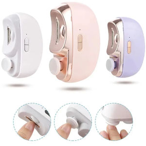 Coupe-ongles automatique rechargeable avec lumière pour des manucures lisses et sûres - Product Image 1