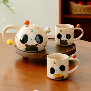 Ensemble théière et tasses <span class=keywords><strong>en</strong></span> céramique <span class=keywords><strong>vintage</strong></span> à motif de <span class=keywords><strong>chien</strong></span> à grandes oreilles, avec plateau <span class=keywords><strong>en</strong></span> bois, style dessin animé - Product Image 1