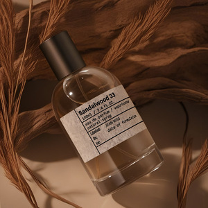 <span class=keywords><strong>Parfum</strong></span> <span class=keywords><strong>de</strong></span> laboratoire <span class=keywords><strong>de</strong></span> haute qualité n° 33 parfums <span class=keywords><strong>bois</strong></span>és pour hommes au <span class=keywords><strong>bois</strong></span> <span class=keywords><strong>de</strong></span> <span class=keywords><strong>santal</strong></span>, fragrance longue durée, vente en gros Vietnam Asie du Sud-Est - Product Image 5