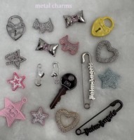 Breloque Métallique de Luxe Bling avec Logo de Marque Designer pour Coque de Téléphone, Bricolage, Artisanat, Accessoires Décoratifs pour Téléphone avec Strass