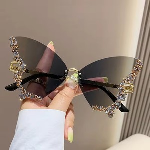 Gafas de Sol de Última Moda 2024, Forma de Mariposa, Gafas de Sol de Diamantes para Mujer, Alta Calidad, Venta al por Mayor - Product Image 5