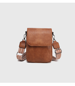 Women's PU Brown Retro <b>Mini</b> Crossbody Bag Commute Fashion Versatile Wide Strap Small Square Bag - Product Image 2