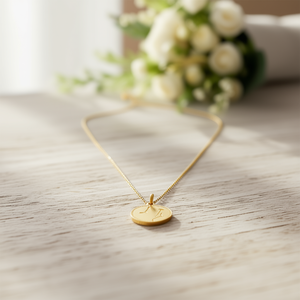 Collier pendentif balance dorée 1,5 cm en acier inoxydable, breloque double face pour femme, bijoux tendance - Product Image 3