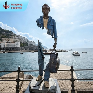 Scultura in bronzo astratta moderna personalizzata in saldo: Statua del Viaggiatore 'L'uomo che scompare' a grandezza naturale in bronzo - Product Image 3