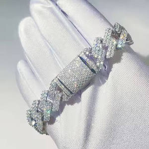 Bracelet Chaîne Cubaine en Argent Sterling Premium, Bijoux de Luxe en Moissanite pour Hommes et Femmes, Accessoires Tendance de Mode Urbaine - Product Image 1