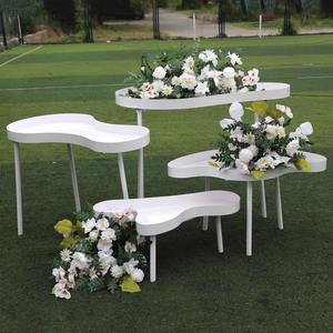 Decoración de Boda para la Recepción, Área de Bienvenida, Decoración de Mostrador de Postres, Elegante Mesa de Postres de Hierro con Diseño de Nubes de 4 Piezas - Product Image 1