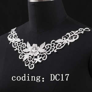 Più popolare 100% poliestere bianco ricamato pizzo fiore scollo sostenibile abito con Guipure decorativo DC12 - Product Image 5