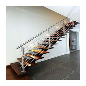 <span class=keywords><strong>Escalera</strong></span> recta de <span class=keywords><strong>madera</strong></span> interior de villa moderna con <span class=keywords><strong>escalera</strong></span> de <span class=keywords><strong>madera</strong></span> <span class=keywords><strong>suspendida</strong></span> - Product Image 4