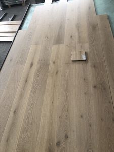 Parquet en bois d'ingénierie de 18 mm en liquidation, stock limité et livraison rapide dans le monde entier - Product Image 4