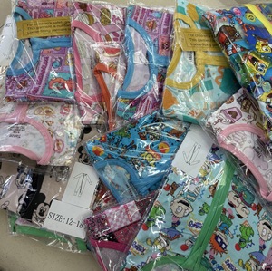 Großhandel RTS Lässige Bambuskleidung für Jungen Mysteriöse Box Charakter-Bedruckter Langarm-Pyjama-Set Großhandel RTS Charakter - Product Image 1