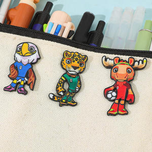 Pin Esmaltado de la Mascota del Juego de Fútbol Americano 2026 en EE. UU.: Alce, Leopardo y Águila Americana - Product Image 4