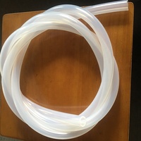 Tube en silicone blanc transparent