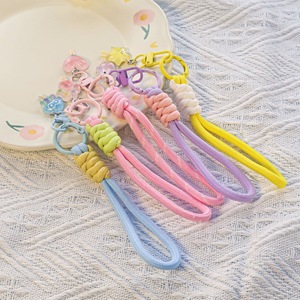 Porte-clés en paracorde tressé en nylon de qualité supérieure, cordon de poignet, anneau porte-clés, mousqueton durable, cadeau de voyage sportif en plein air pour hommes et femmes - Product Image 4