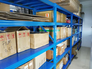 Estantes y estantes apilables al por mayor, estante de almacenamiento para almacén, estanterías de acero, estantes de metal de servicio medio, estantes de estantería sin pernos - Product Image 2