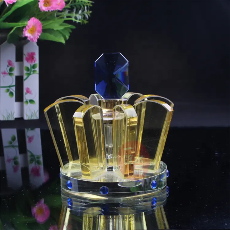 Golden Crown shaped Customized 3ml 6ml 12ml K9 Arabic Oil Crystal Perfume Bottles for car