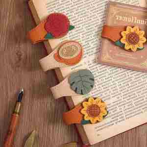 ที่คั่นหนังสือแม่เหล็กหนัง PU ลายการ์ตูนสไตล์วินเทจ เป็นของขวัญสำหรับนักอ่าน - Product Image 2