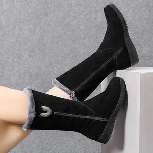 <span class=keywords><strong>Bottes</strong></span> d'hiver classiques noires à fourrure mi-mollet avec détail d'ornement métallique, semelle antidérapante, chaussures pour temps froid - Product Image 2