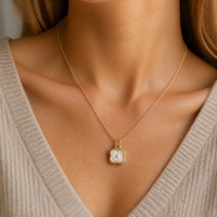 Collier à breloque trèfle délicat en forme de coquillage, plaqué or 18 carats, en acier inoxydable, bijoux de mode, vente en gros, prêt à expédier