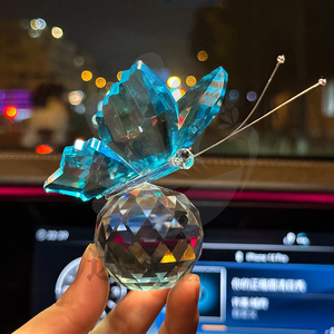 Ornements en cristal en forme de papillon, vitraux, décoration murale pour la maison, cadeaux, style contemporain - Product Image 4