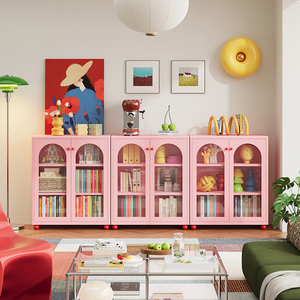 Mueble de Almacenamiento Moderno de Acero para el Hogar con Puerta de Vidrio Rayado para Esquinas sin Uso, Áreas de <span class=keywords><strong>Comedor</strong></span>, Maximiza el Espacio en Salas de Estar Pequeñas - Product Image 1