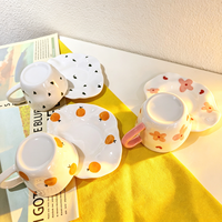 Juego de Taza y Platillo de Cerámica Pintados a Mano con Borde Ondulado y Diseño Floral, Taza de Té Segura para el Hogar y la Cocina, Regalo