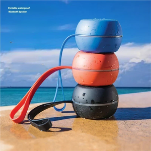 Mini haut-parleur sans fil Bluetooth d'extérieur IPX6 étanche 5W Bass Lumière RVB avec sangle en silicone pour vélo randonnée - Product Image 1