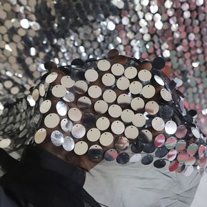 Lussuoso Sfondo per Palco Matrimoniale con Tenda Scintillante in Tulle (Modello Paillettes06) - Product Image 6