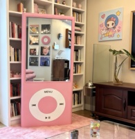 Miroir mural géant personnalisé en forme d'iPod, miroir décoratif en bois coloré en forme d'iPod pour café-bar