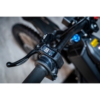 Moto électrique tout-terrain Talaria XXX Pro MX avec fourche à débattement de 200 mm, roue arrière à débattement de 160 mm, suspension hydraulique, E-Moto pour adultes