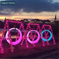 Chaise à bascule interactive lumineuse pour l'extérieur avec anneau de suspension lumineux pour hôtels, jardins et cours