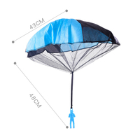Vente en Gros Jeux d'Extérieur pour Enfants Petits Soldats Parachutistes à Lancer à la Main Figurines Volantes Colorées