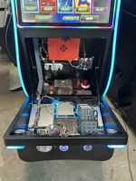 MAKER Machine d'arcade multi-joueurs à écran incurvé vertical de 43 pouces, modèle Metal Fusion Link, avec emplacement pour lecteur de billets