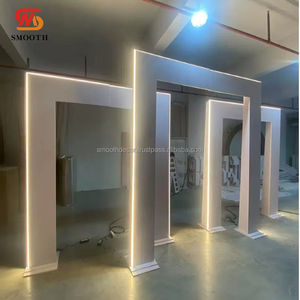 Arco de Boda Acrílico Liso con Iluminación LED, Fondo Duradero y Lujoso de 200x200cm o Tamaño Personalizado - Product Image 3
