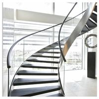 Escalier courbé en acier au carbone haute résistance Prima, escalier moderne intérieur avec marches en bois pour villa et projets