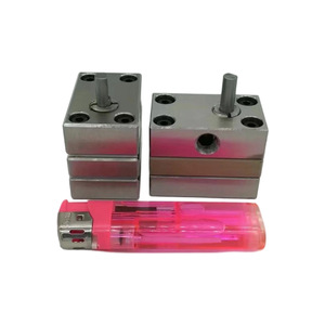 ปั๊มจ่ายของเหลวขนาดเล็ก Winfeng รุ่น 0.1CC 0.3CC 0.5CC ทำจากสแตนเลส 316 ปั๊มจ่ายแบบแมนนวลสำหรับกาว ฮ็อตเมลท์ PU และงานเคลือบ - Product Image 1