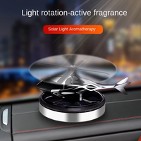 Diffuseur d'huiles essentielles automatique à énergie solaire, machine à gel parfumé en forme d'hélicoptère, diffuseur d'arômes pour voiture, désodorisant
