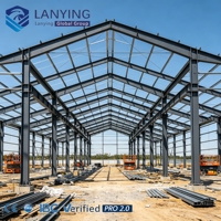 Almacén Prefabricado de Estructura de Acero con Panel Sándwich Aislado, Alta Resistencia al Viento, Ahorro de Energía, Montaje Rápido para Almacenamiento Industrial