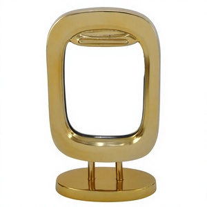 Marvelous Style Ladies Cosmetic <b>Mirror</b> Wholesale Supply High Quality Saudi Airlines Aluminium Vanity <b>Mirror</b> With Stand Base - Product Image 1