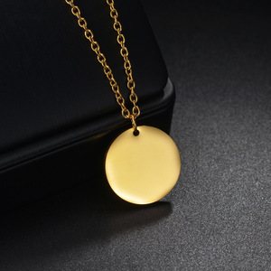 Collar de Mujer con Colgante Simple de Acero Inoxidable con Letra O, Estilo Europeo y Americano 2026, con Logotipo Grabado con Láser - Product Image 3