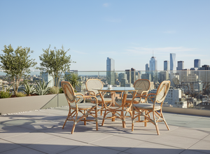 Ensemble de salle à manger compact et élégant en rotin/osier de style jamaïcain pour la maison, les appartements et les espaces hôteliers, provenant d'Indonésie - Product Image 4