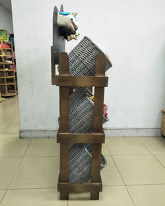 Exhibidores de Madera de 3 Niveles Personalizados para Exhibición de Juguetes, Muñecas, Tiendas de Muñecas y Tiendas de Abarrotes - Product Image 5