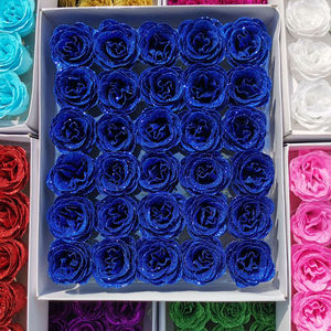 Ramo de Flores Artificiales Perpetuas con Purpurina Dorada, Rosas Rosadas y Azules, Empaque de 30 Piezas en una Caja - Product Image 2