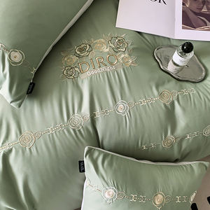 Nuevo juego de cama de cuatro piezas con bordado de algodón lavado ligero de lujo - Product Image 4