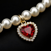 Collier pour chat style princesse Instagram avec perles et strass multicolores en forme de cœur – Toutes saisons