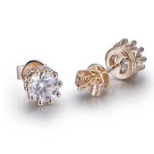 Boucles d'oreilles MSE-535 en or jaune 10 carats avec diamant de laboratoire personnalisé 0,48 carat D VS1 - Product Image 1